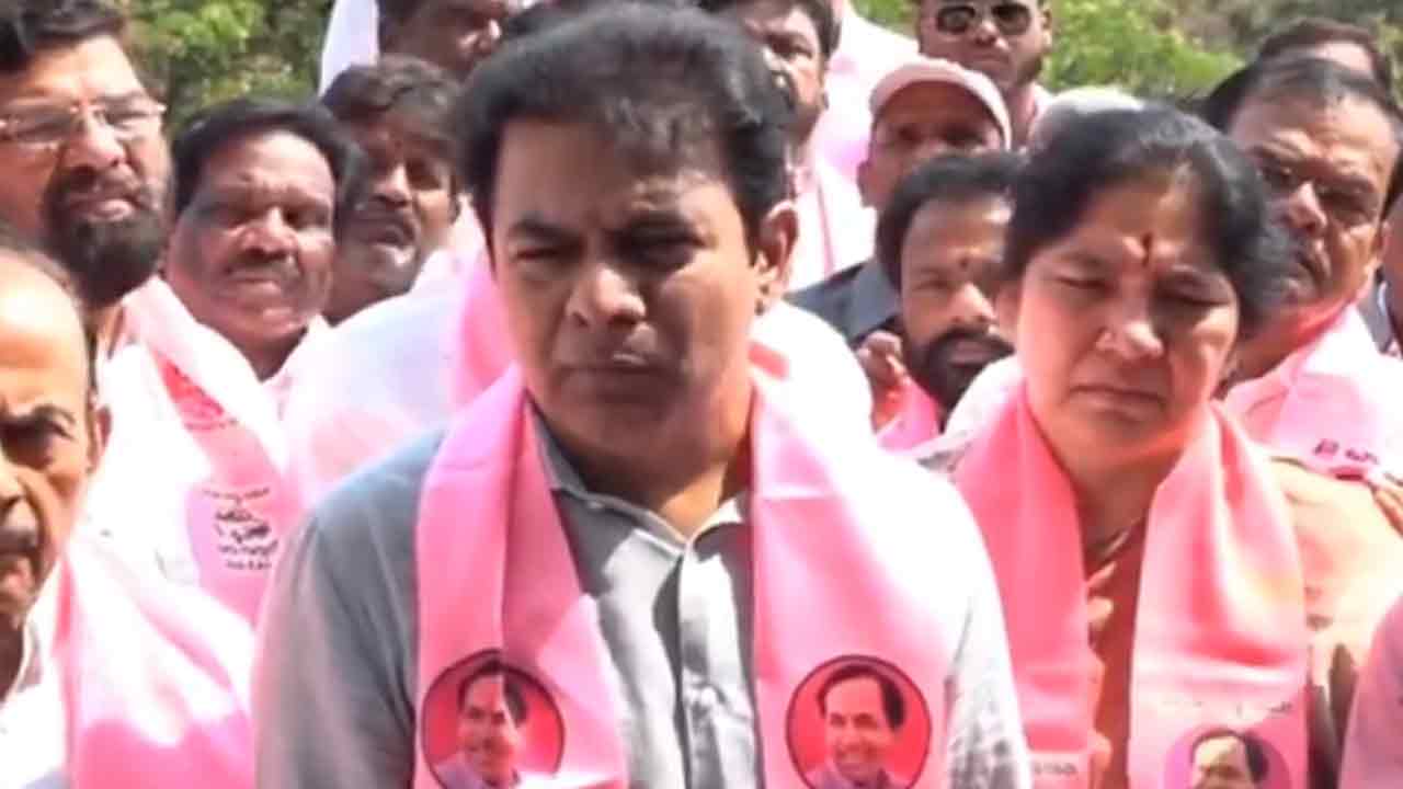 KTR | తెలంగాణ గొంతుకై.. ప్రజల పక్షాన పోరాడుతూనే ఉంటాం: కేటీఆర్‌