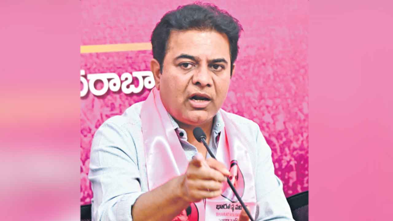 ఫోన్‌ ట్యాపింగ్‌పై 2004 నుంచి విచారణ జరపాలి