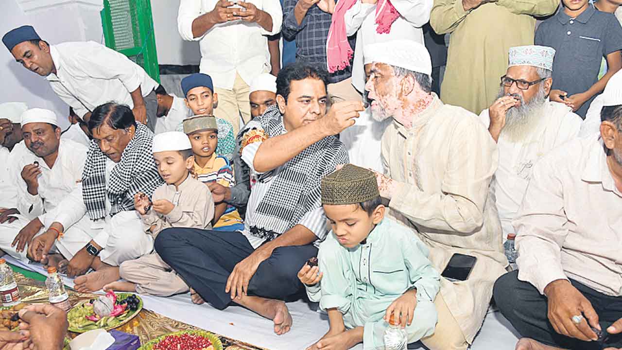 కాంగ్రెస్‌ మైనార్టీలను విస్మరించింది