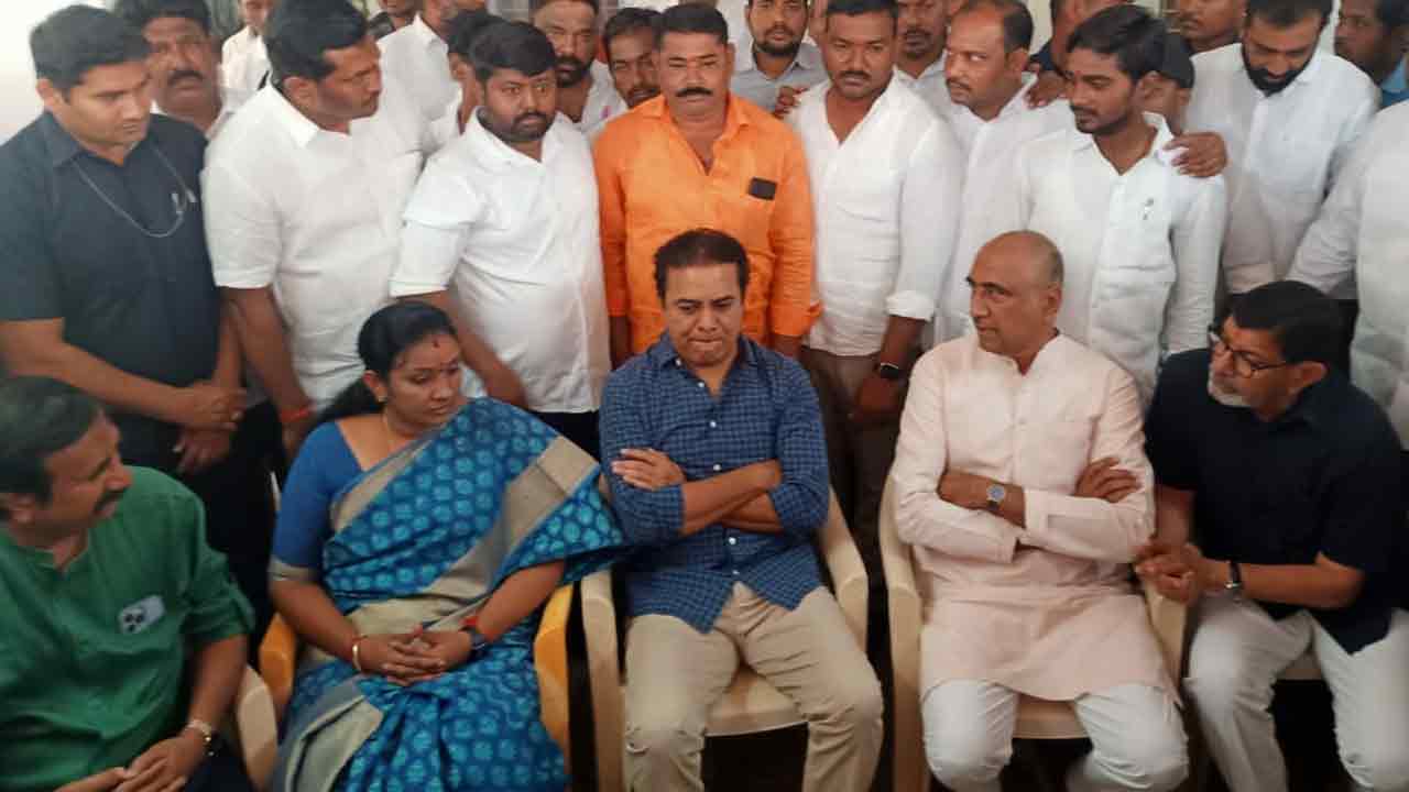 KTR | జగిత్యాల ఎమ్మెల్యే సంజయ్‌ను పరామర్శించిన కేటీఆర్‌