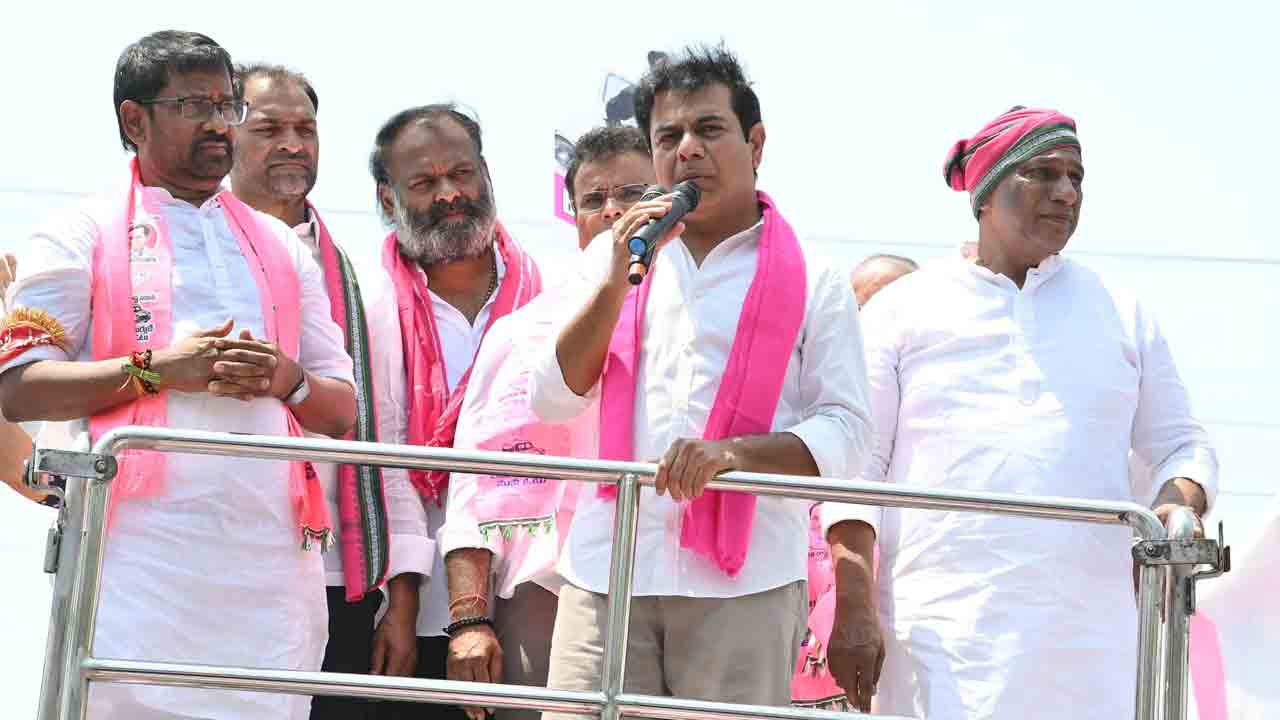 KTR | వలస పక్షులకు ఓటేస్తే.. గెలిచినా కనబడరు : కేటీఆర్