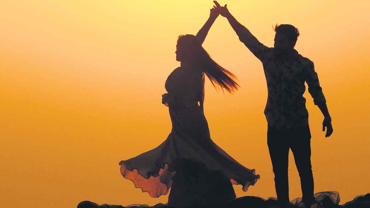 విజాతి ధ్రువాలు ఆకర్షించుకోవు