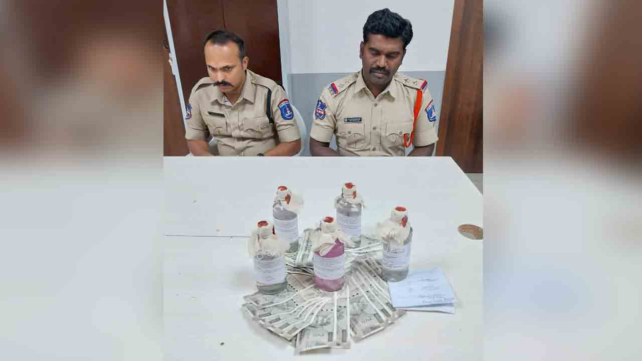 ACB | రూ. 20 వేలు లంచం తీసుకుంటూ ఏసీబీకి చిక్కిన మాదాపూర్ ఎస్ఐ