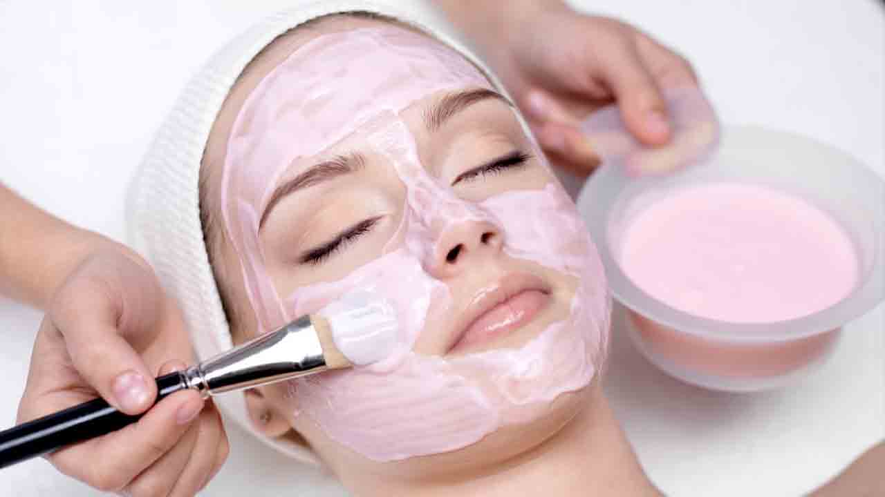 Face Mask | హలో.. ఫేస్‌మాస్క్‌ వేసుకుంటున్నారా?.. అయితే  కొంచం ఆగండి..