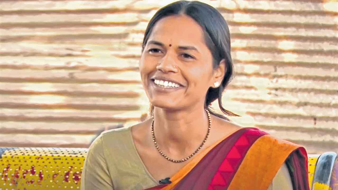 Inspirational Story | ఒకప్పుడు చెత్త ఏరుకునే యువతి.. ఇప్పుడు దేశంలోనే ఫేమస్‌ వీడియో యాక్టివిస్ట్‌!