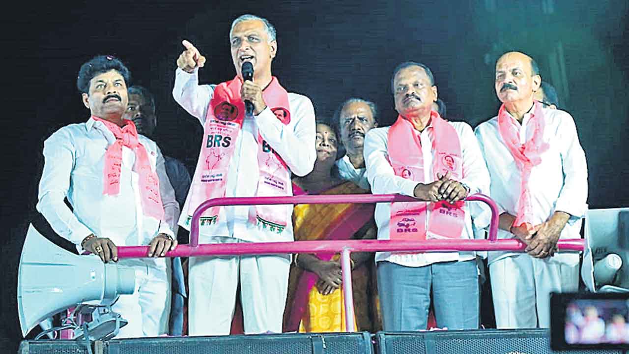 అబద్ధాల రేవంత్‌ను అరెస్టు చేయాలి