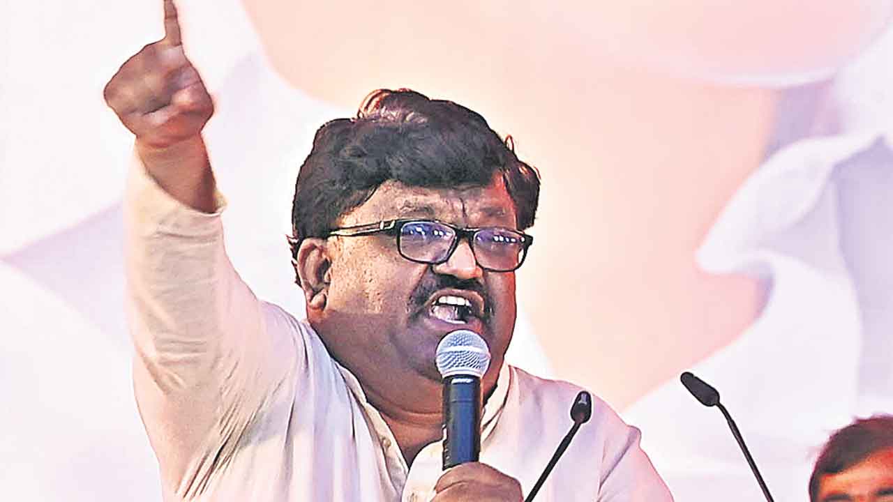 ఎడారిగా మార్చిన ఘనత రేవంత్‌దే