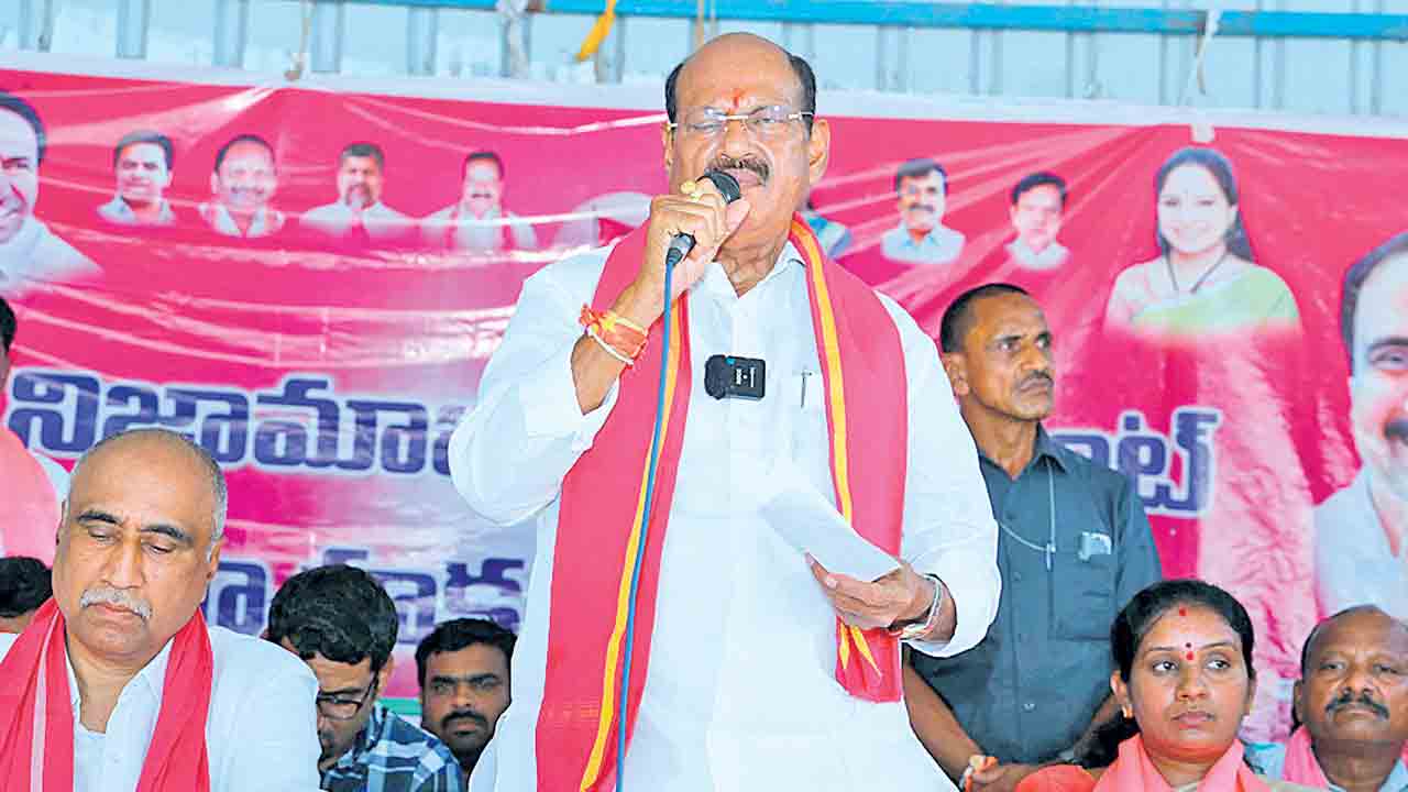 అబద్ధాలతో అధికారం చేపట్టిన కాంగ్రెస్‌