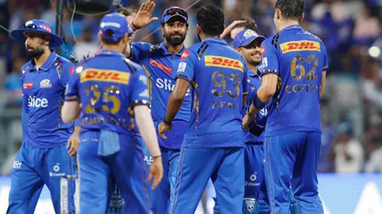 Mumbai Indians: చ‌రిత్ర సృష్టించిన ముంబై ఇండియ‌న్స్‌.. టీ20ల్లో 150వ విక్ట‌రీ