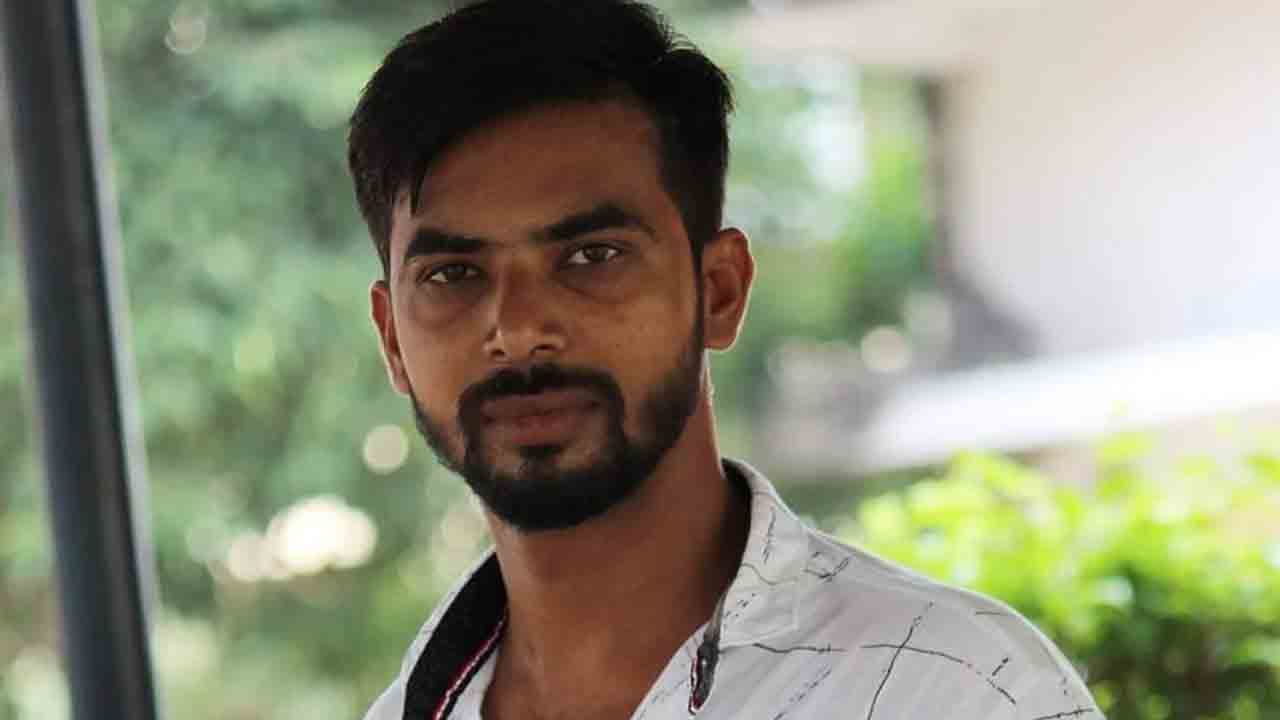 Murder | స్మోక్‌ చేస్తున్న యువతులను చూసిన యువకుడి హత్య