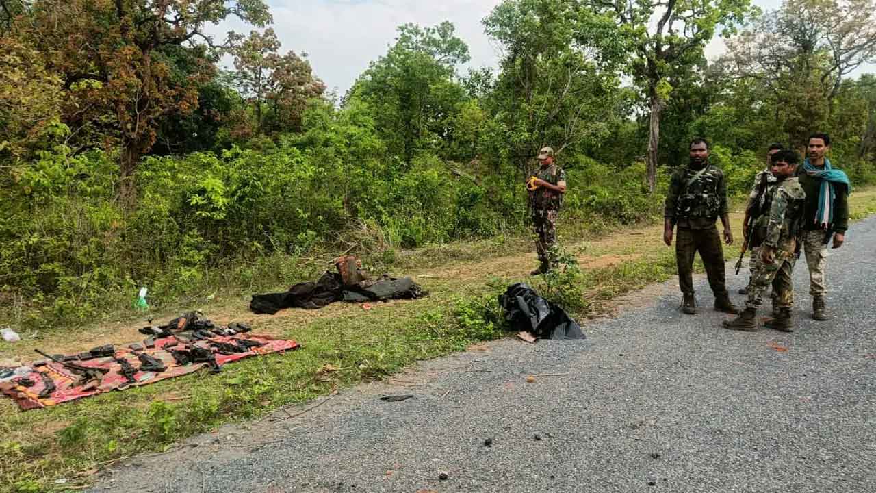 Chhattisgarh | ఛత్తీస్‌గఢ్‌లో భారీ ఎన్‌కౌంటర్‌.. 11 మంది నక్సల్స్‌ హతం