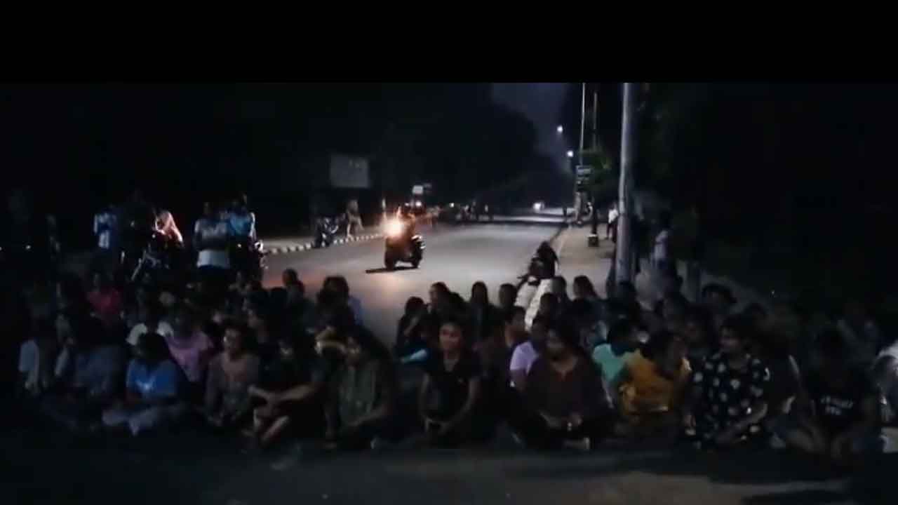 Osmania University | నీళ్లు కావాలంటూ ఓయూలో అర్ధరాత్రి విద్యార్థుల ఆందోళన