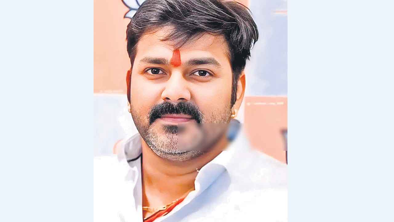 Pawan Singh | భోజ్‌పురి స్టార్‌ సింగర్‌ సంచలన నిర్ణయం.. బీజేపీ టికెట్‌ కాదని స్వతంత్రంగా బరిలోకి
