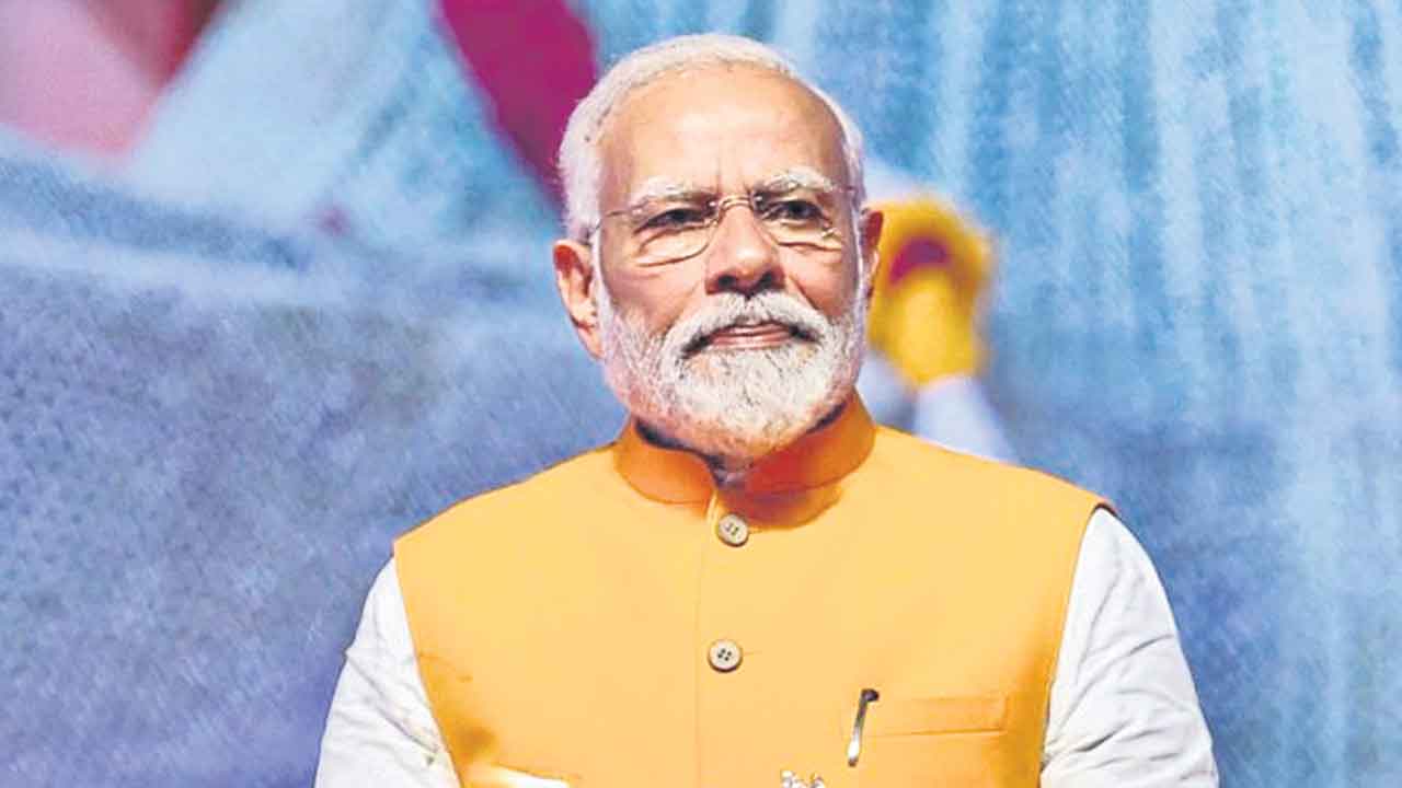 Election Commission | మోదీ విద్వేషపు వ్యాఖ్యలపై ఈసీ మౌనం!.. నాడు ఠాక్రేపై చర్యలు.. నేడు ఏమైందంటున్న విపక్షం