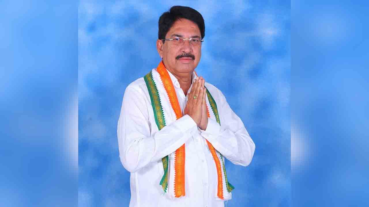 Aligireddy Praveen Reddy | క‌రీంన‌గ‌ర్ ఎంపీ స్థానానికి ఇద్దరు కాంగ్రెస్‌ నేతల నామినేషన్లు.. అయోమయంలో కార్యకర్తలు