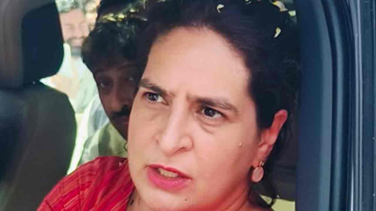 Priyanka Gandhi: ఈవీఎంల‌ను ట్యాంప‌రింగ్ చేయ‌కుంటే.. బీజేపీకి 180 సీట్లు కూడా రావు: ప్రియాంకా గాంధీ