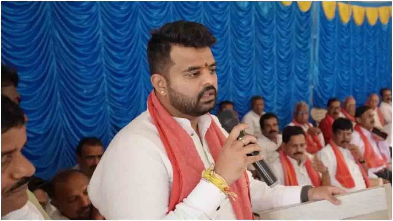 MP Prajwal Revanna | అశ్లీల వీడియోల ర‌గ‌డ : ఎంపీ ప్ర‌జ్వ‌ల్ రేవ‌ణ్ణ‌పై జేడీ(ఎస్‌) వేటు