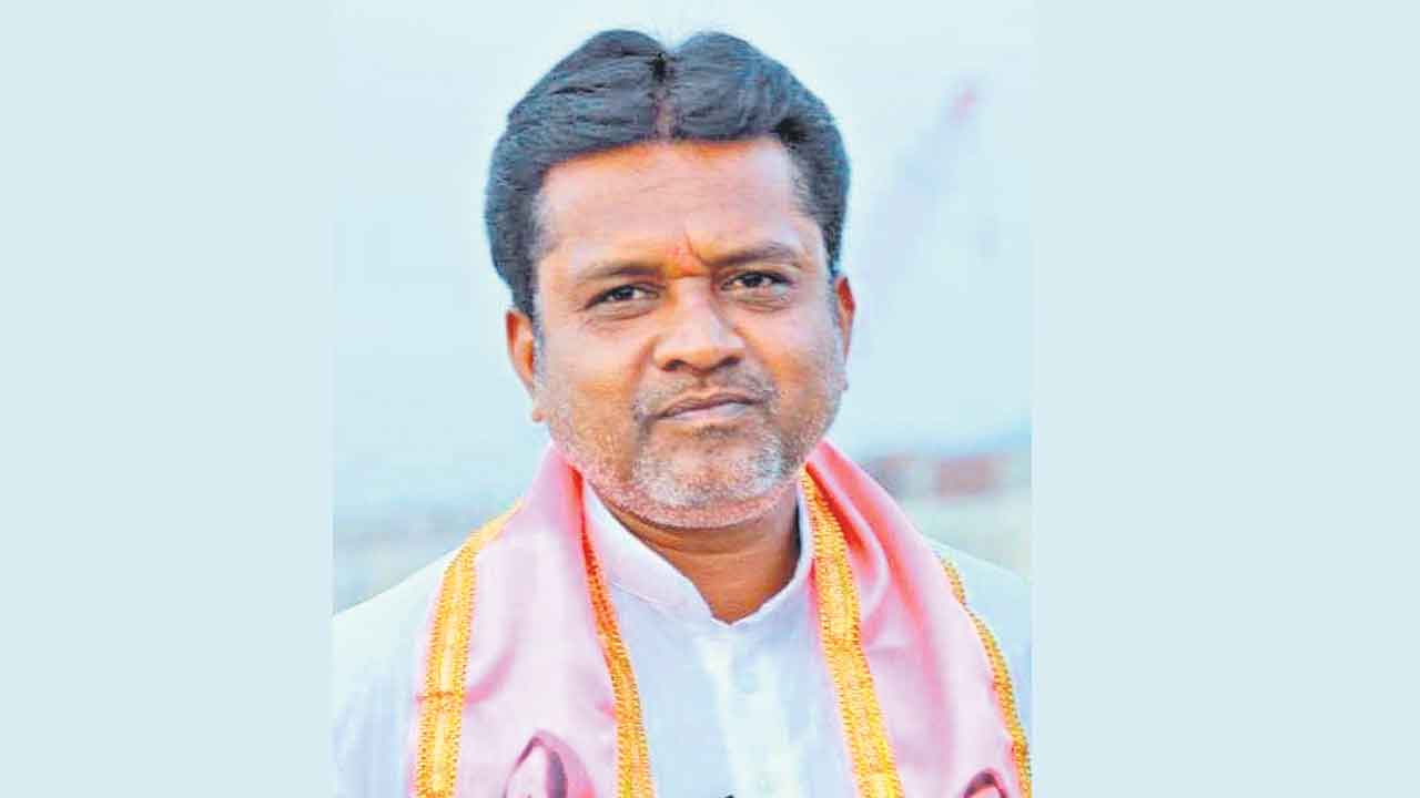 రైతు ఆత్మహత్యలకు రేవంత్‌రెడ్డే బాధ్యుడు