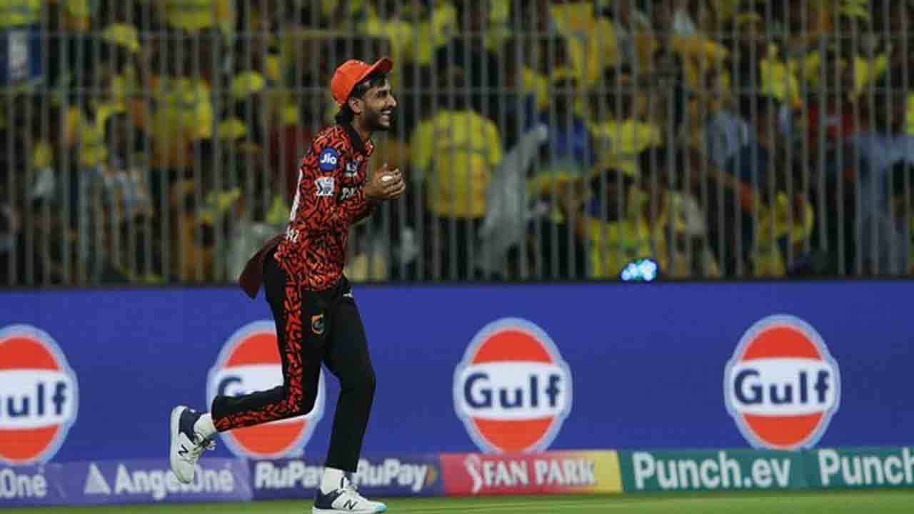 CSK vs SRH | బ్రేకిచ్చిన‌ భువీ.. 3 ఓవ‌ర్ల‌కే చెన్నై తొలి వికెట్