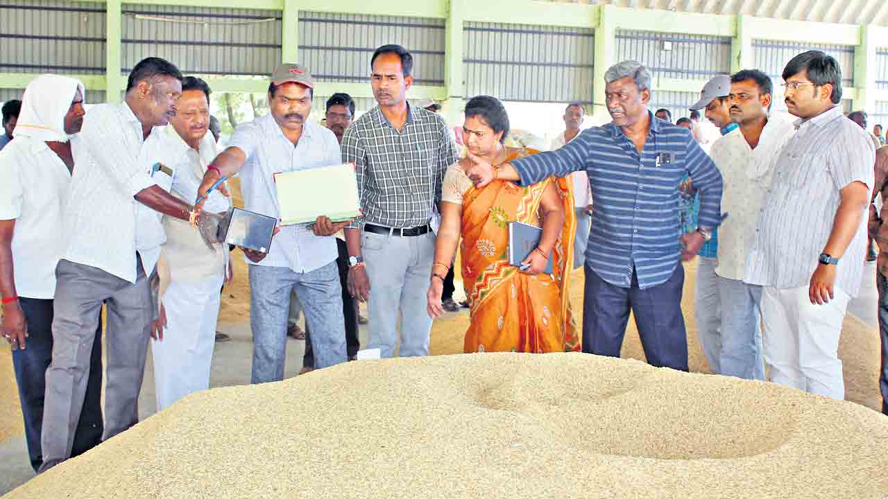 ‘మద్దతు’ లేదు.. మళ్లీ దగా!