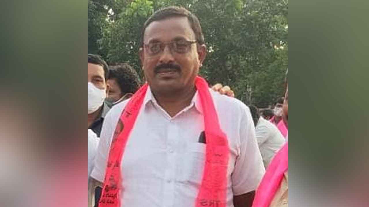 Road accident | రోడ్డు ప్రమాదంలో బీఆర్‌ఎస్‌ నేత దుర్మరణం