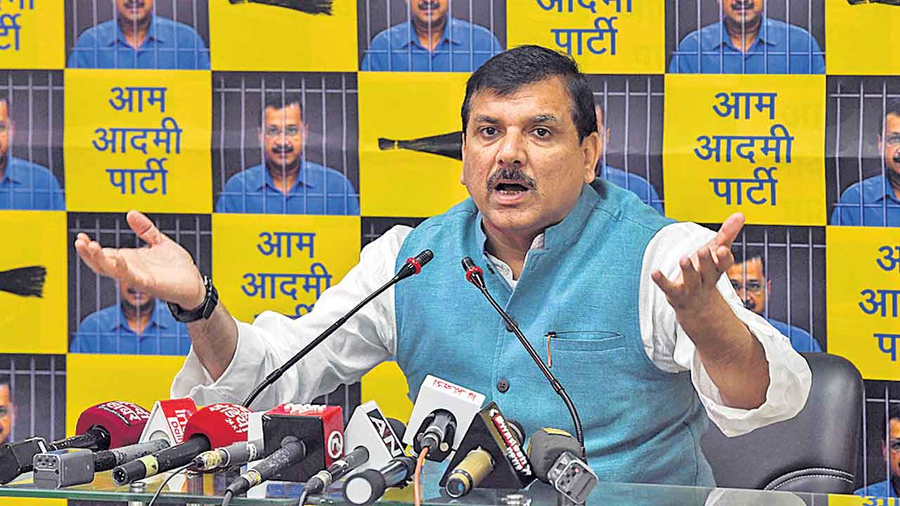 శరత్‌రెడ్డి విరాళాలపై చర్యలేవి?