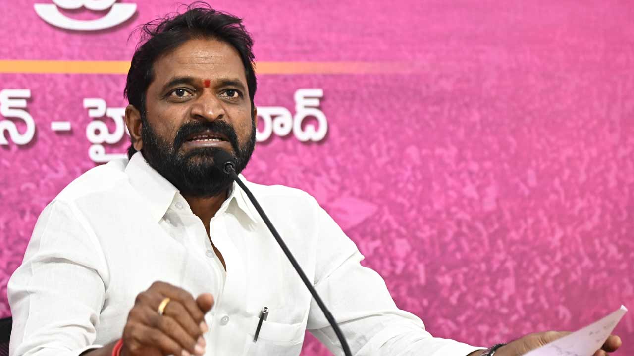 Srinivas Goud | కిందిస్థాయి ఉద్యోగులను భయపెడితే ఊరుకోం.. మాజీ మంత్రి శ్రీనివాస్ గౌడ్ వార్నింగ్