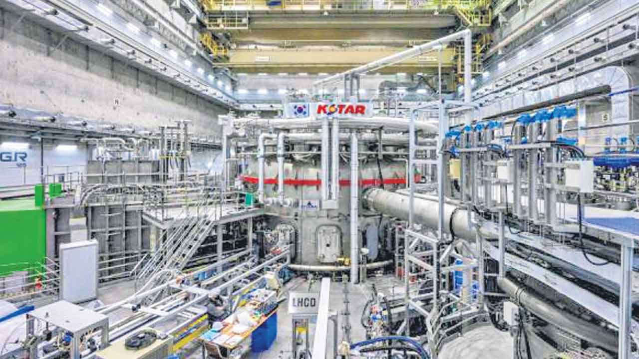 Artificial Sun | కృత్రిమ సూర్యుడి కొత్త రికార్డు.. 48 సెకన్ల పాటు 100 మిలియన్‌ డిగ్రీల సెల్సియస్‌ ఉష్ణోగ్రత