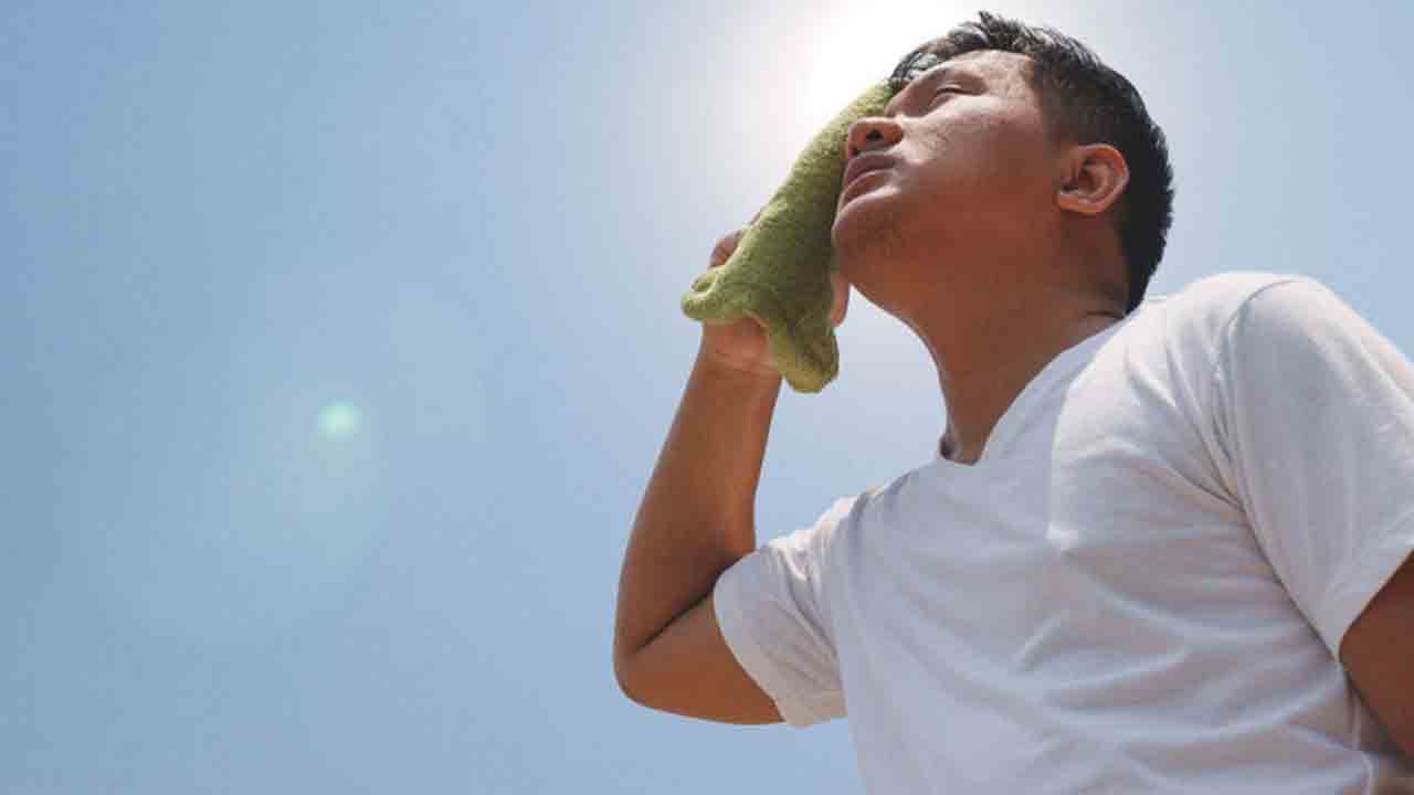 Health Tips | ఈ జాగ్రత్తలు పాటిస్తే వేసవిని ఆరోగ్యంగా దాటేయొచ్చు