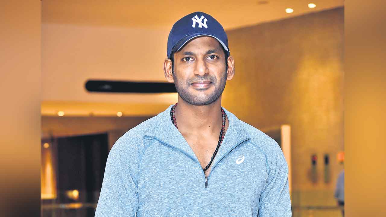 పైసా వసూల్‌ సినిమా.. రత్నం