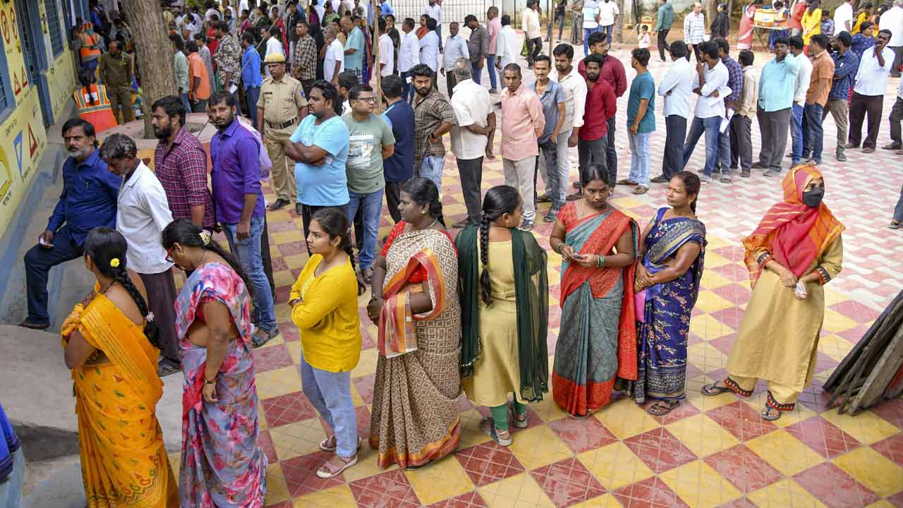 తగ్గిన పోలింగ్‌ మోదీని కంగారు పెడుతున్నదా?