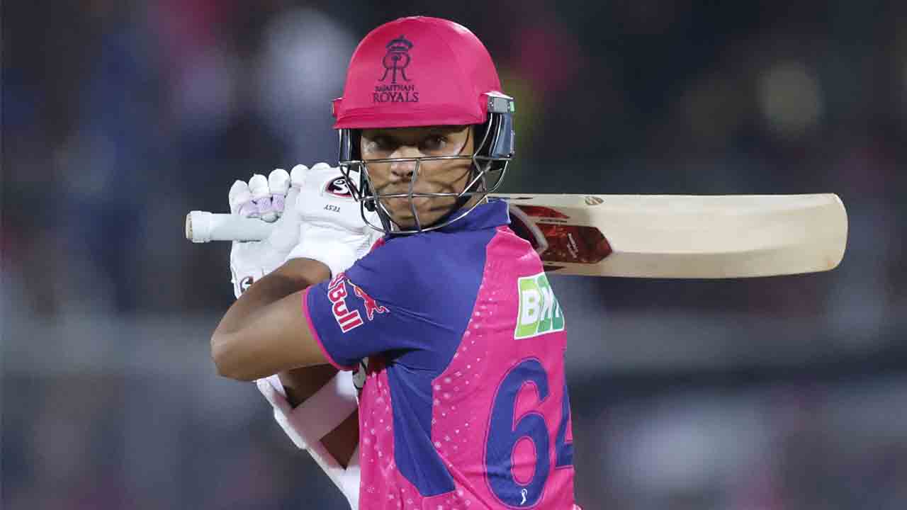 RR vs MI | రాజ‌స్థాన్ జోరుకు అడ్డుప‌డిన వ‌రుణుడు.. ప‌వ‌ర్ ప్లేలో స్కోర్..?