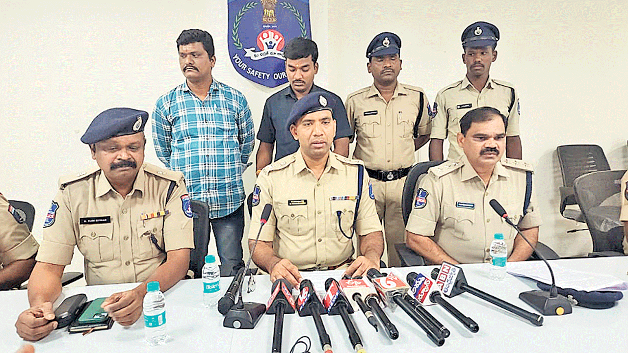 వీడిన హత్య కేసు మిస్టరీ