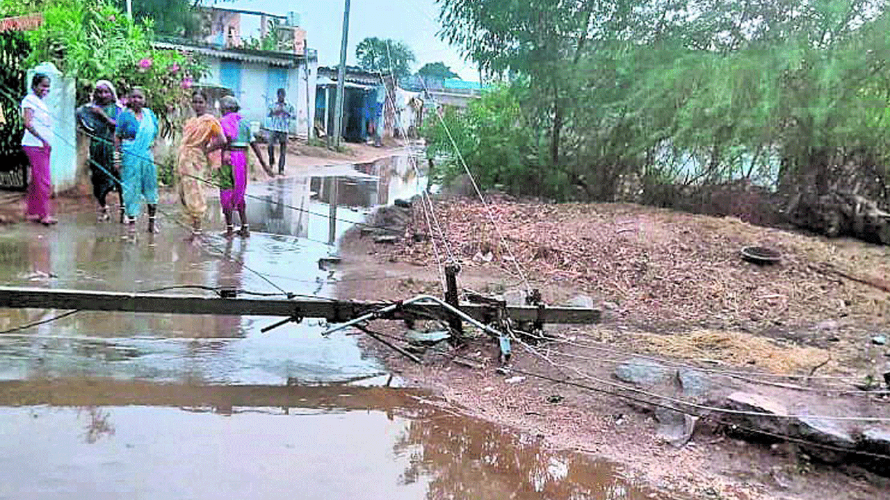 విద్యుత్ అంతరాయం లేకుండా చూడాలి