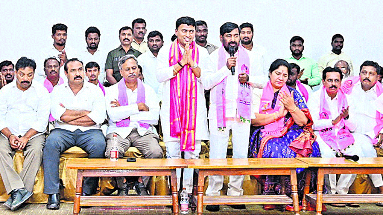 గ్రాడ్యుయేట్‌ ఎమ్మెల్సీ బీఆర్‌ఎస్‌దే