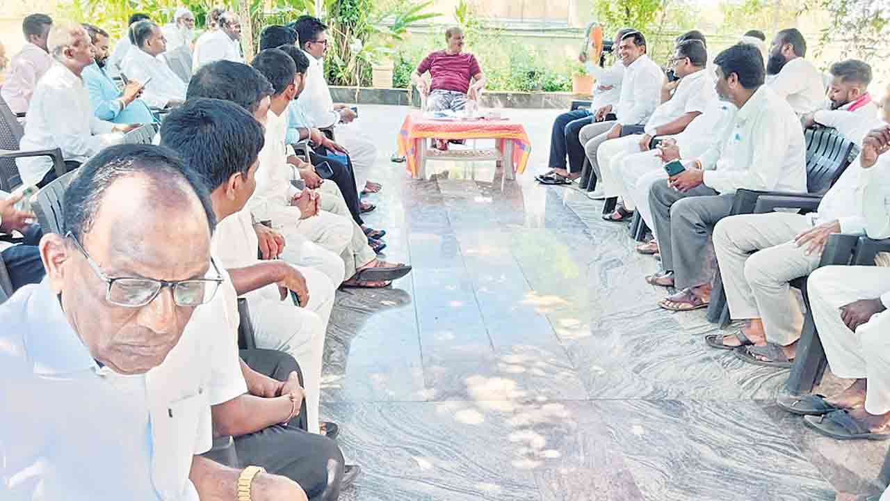 భారీ మెజార్టీతో గెలుస్తున్నాం..