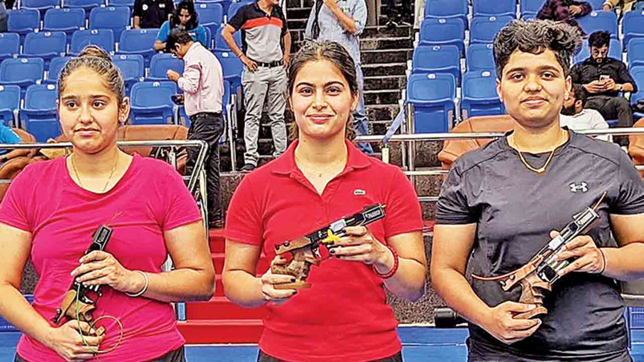 విజేతలుగా మనూ, విజయ్‌వీర్‌