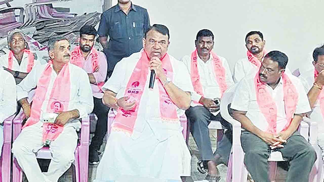 కాంగ్రెస్‌ వంచనను ఎండగట్టాలి