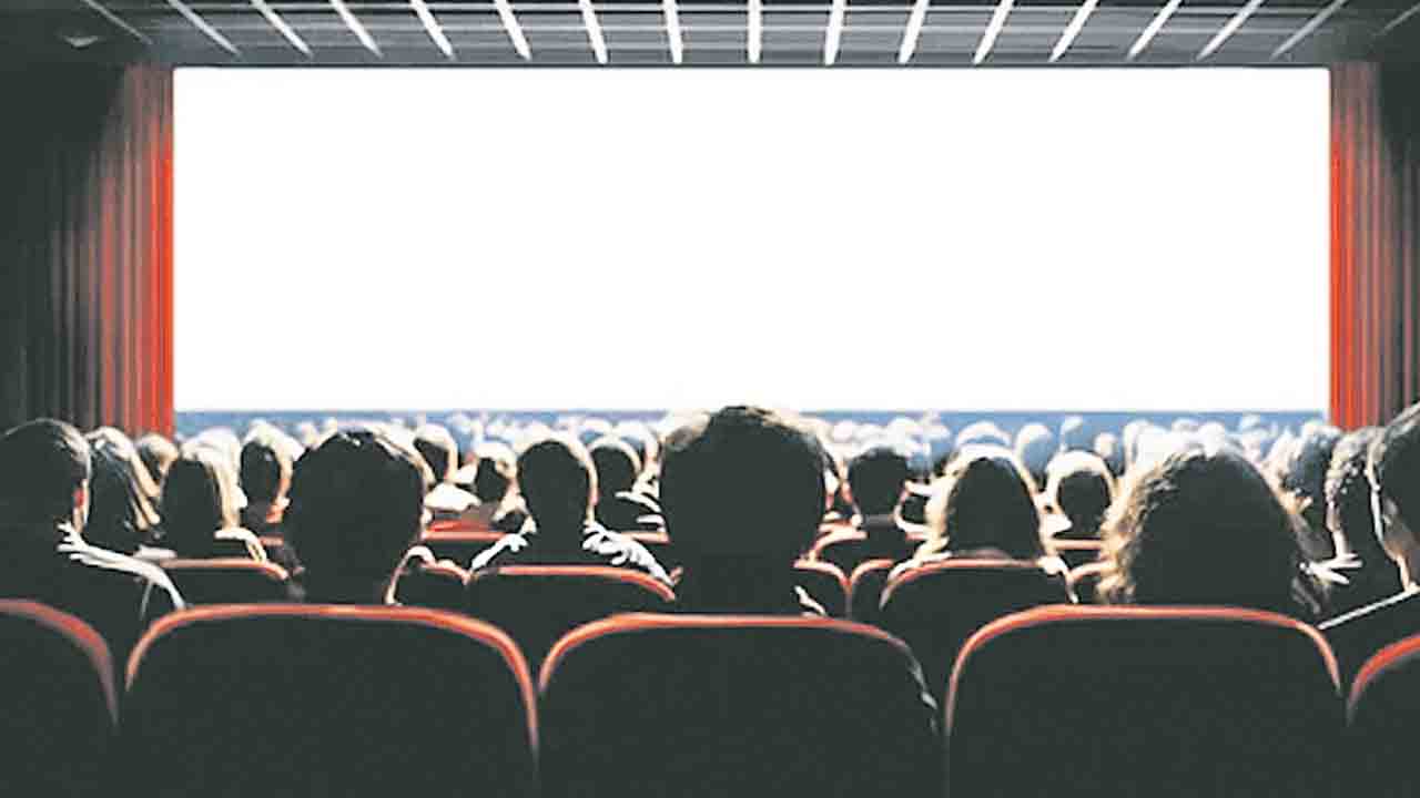 ఈ థియేటర్లలో సినిమాలు బంద్‌