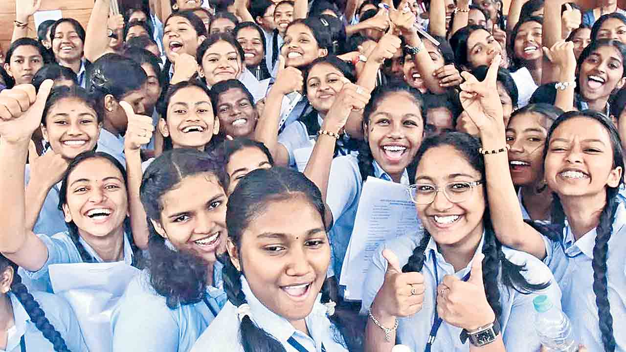 పదిలోనూ బాలికలదే హవా