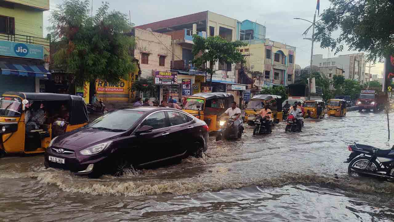 పాలమూరులో భారీ వర్షం