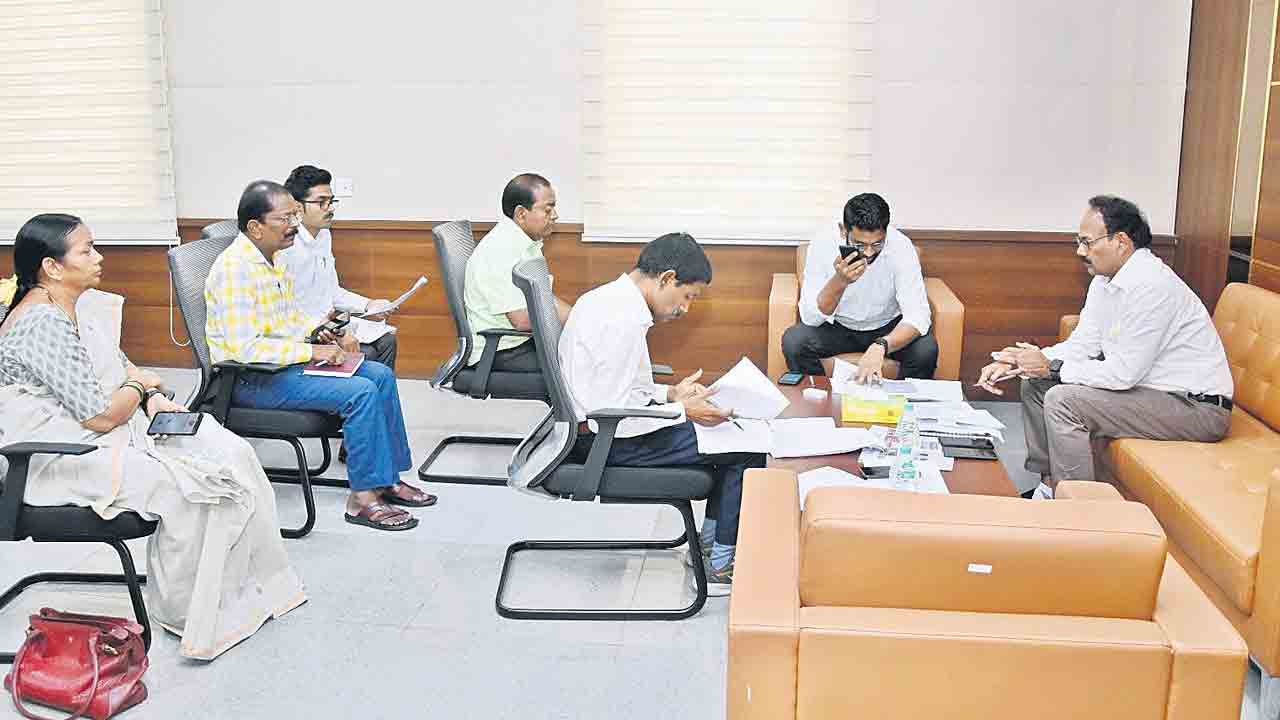 24లోగా ధాన్యం కొనుగోళ్లు పూర్తిచేయాలి