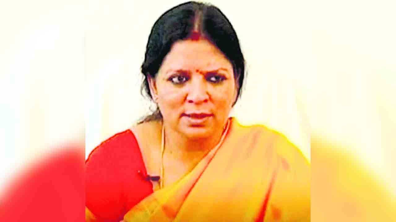 కేయూ ఇన్చార్జి వీసీగా వాకాటి కరుణ
