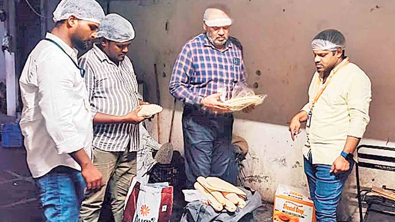 తింటే.. కడుపు ఆగమే.. హోటళ్లు..రెస్టారెంట్లు.. కంపుకంపు