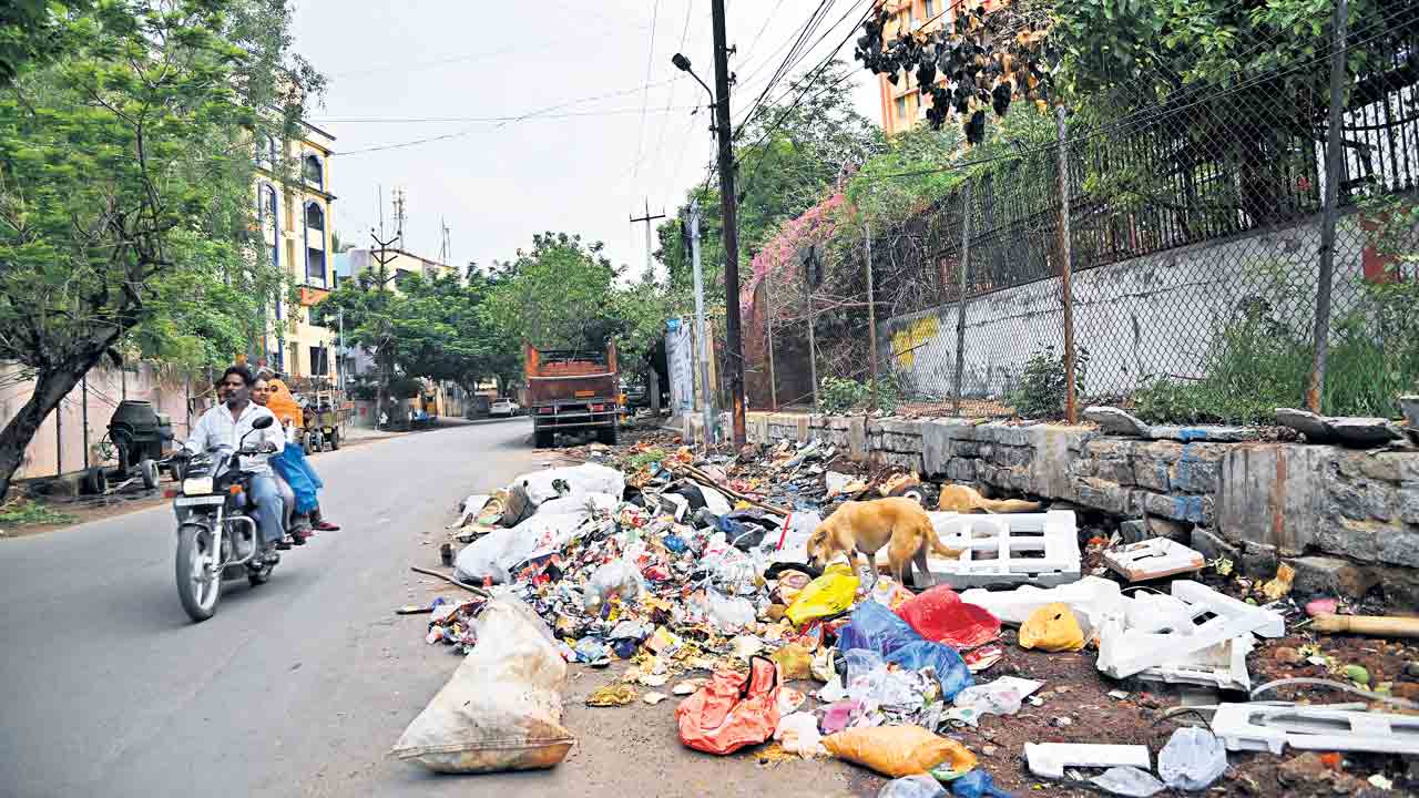 పాతాళానికి పట్టణ ప్రగతి