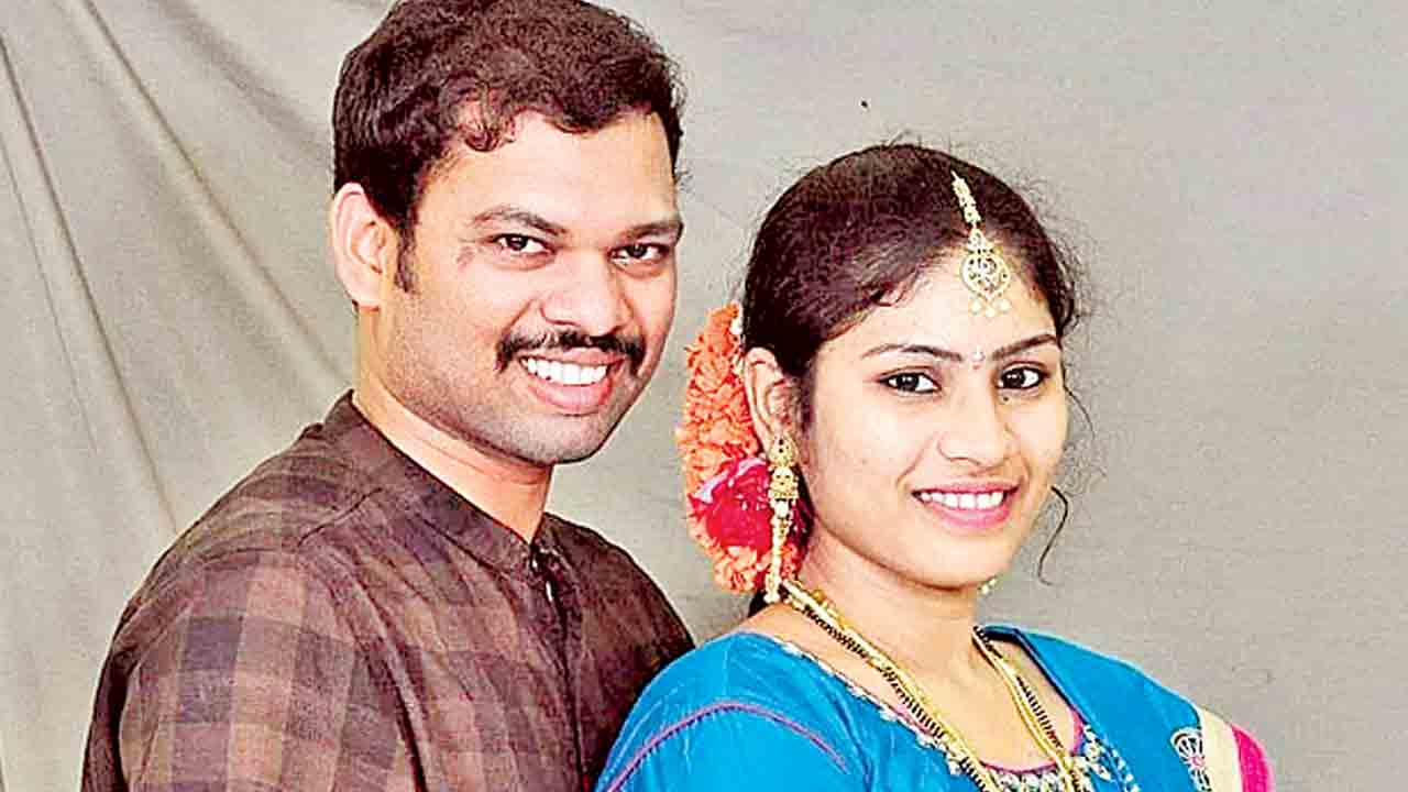 భార్యను కిరాతకంగా హతమార్చి..