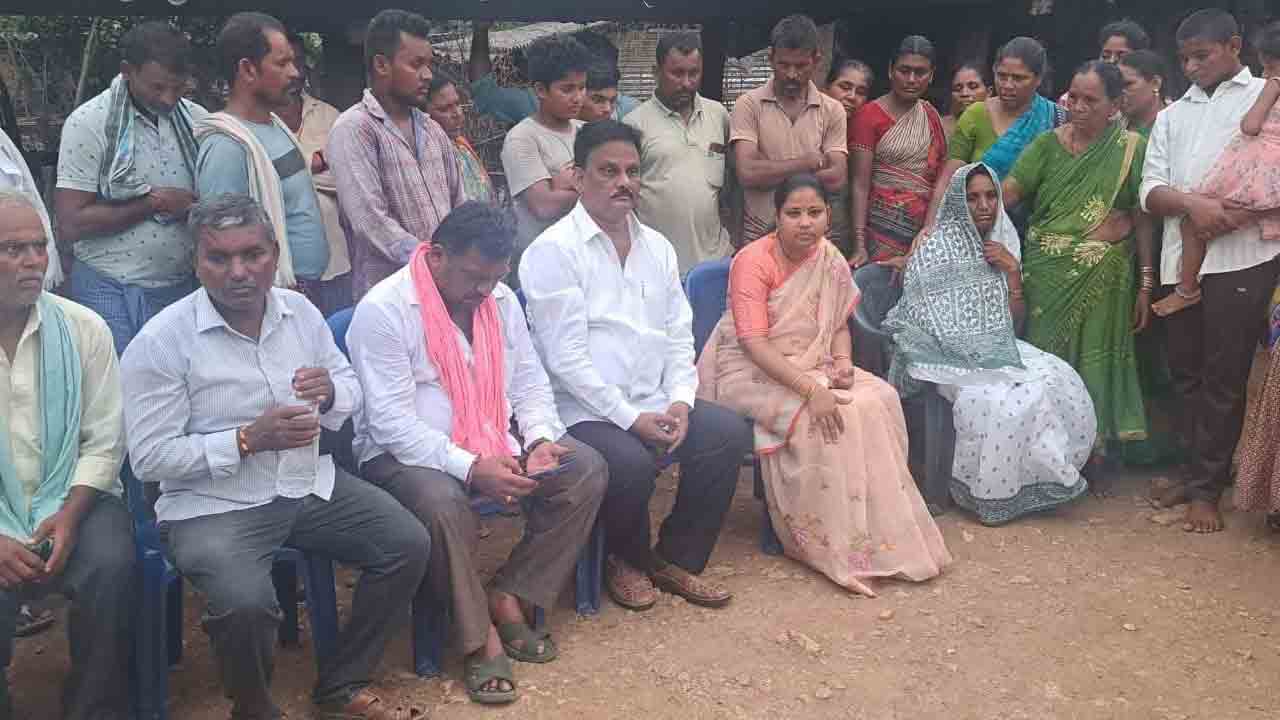 ప్రశ్నించే గొంతుక రాకేశ్‌రెడ్డి