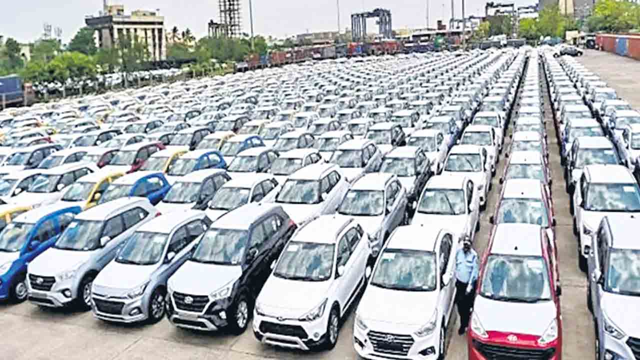 Auto Sales | టాప్‌గేర్‌లో వాహన అమ్మకాలు.. టాటా మోటర్స్‌, టయోటా దూకుడు