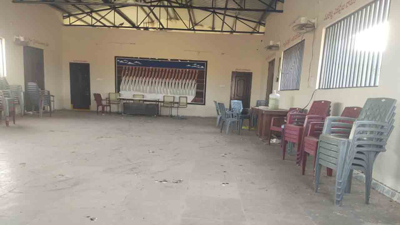 అలంకార ప్రాయంగా