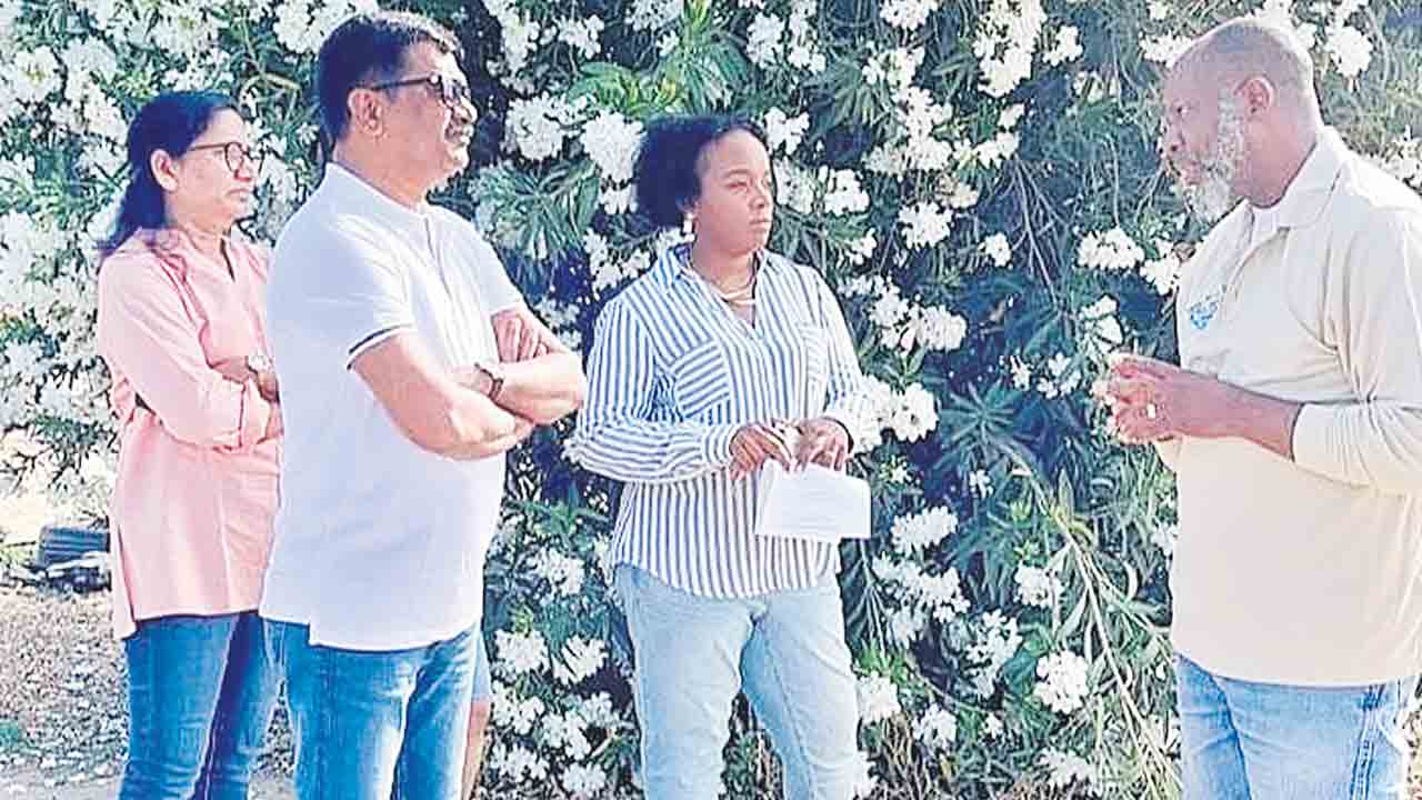 కర్నీ అగ్రికల్చర్‌ పార్కును సందర్శించిన ఎమ్మెల్యే వేముల